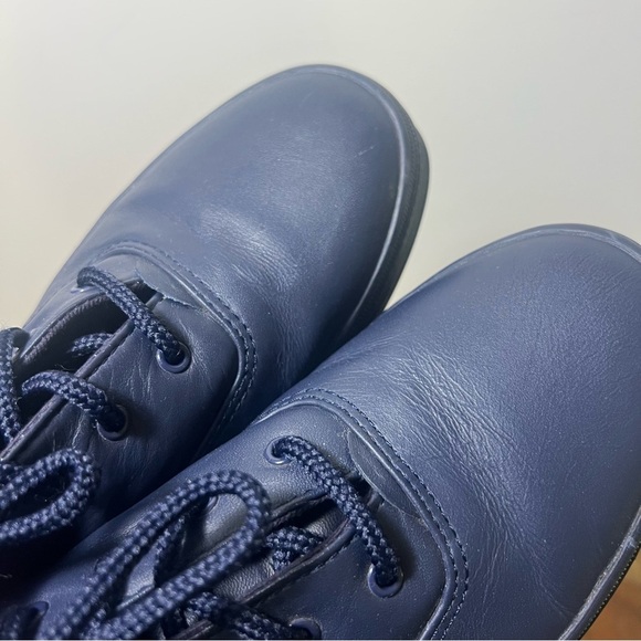 Keds Navy High Tops with Classic Lace-Up Design, Womens 7 - Picture 5 of 10